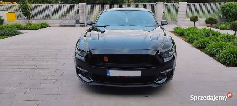 Czarny Używany 2017 Ford Mustang GT Coupe | 99 900 zł (Dobra cena) - Obraz 1/4