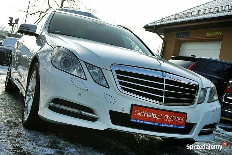 Używany Mercedes E220 Avantgarde 170 KM (125 kW) 2011 Biały Kombi