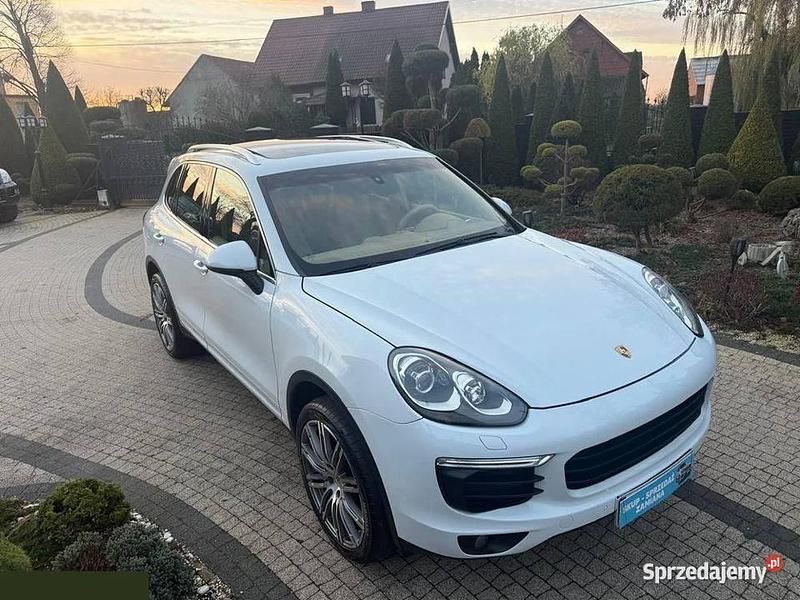 Biały Używany 2017 Porsche Cayenne SUV | 109 900 zł (Uczciwa cena) - Obraz 1/4