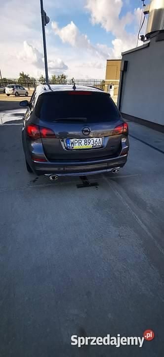 Używany 2012 Opel Astra Kombi | 22 000 zł (Drogi) - Obraz 1/4