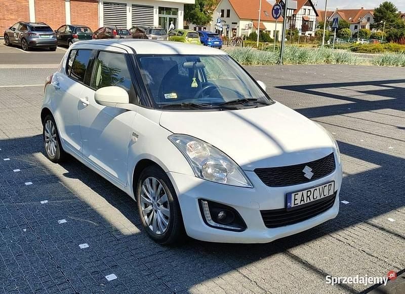 Używany Suzuki Swift 2011 Biały Hatchback