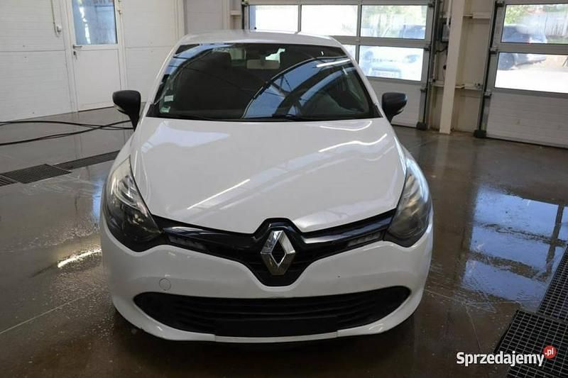 Biały Używany 2014 Renault Clio IV Hatchback | 17 500 zł - Obraz 1/4