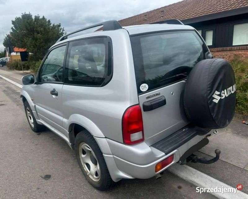 Czarny Używany 2006 Suzuki Grand Vitara SUV | 22 900 zł (Uczciwa cena) - Obraz 1/3