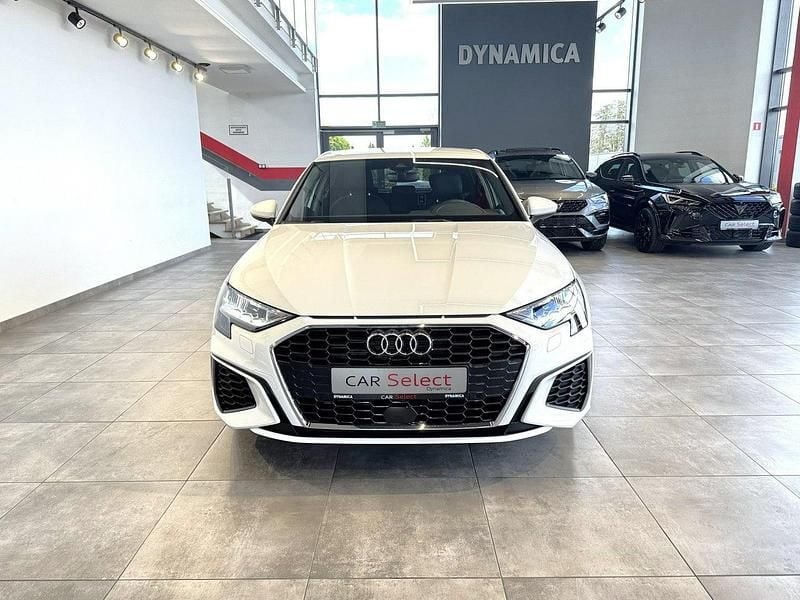 Biały Używany 2023 Audi A3 Hatchback | 119 900 zł (Drogi) - Obraz 1/2