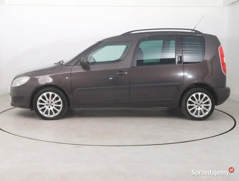 Używany Skoda Roomster 2010 Brązowy Minivan