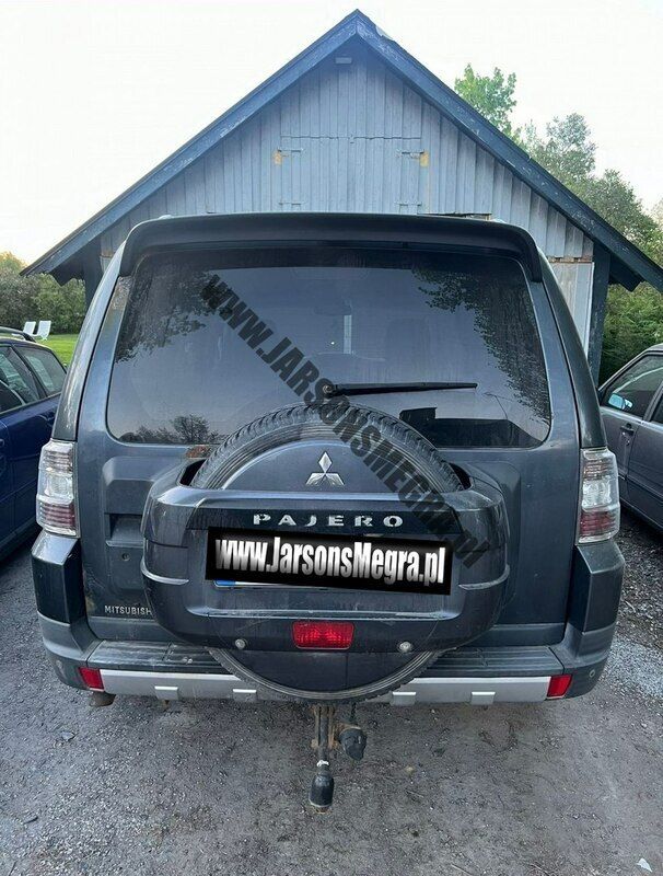 Używany Mitsubishi Pajero 170 KM (125 kW) 2007 Szary SUV