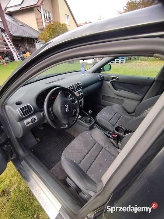 Czarny Używany 1999 Audi A3 Hatchback | 3950 zł (Uczciwa cena) - Obraz 1/4