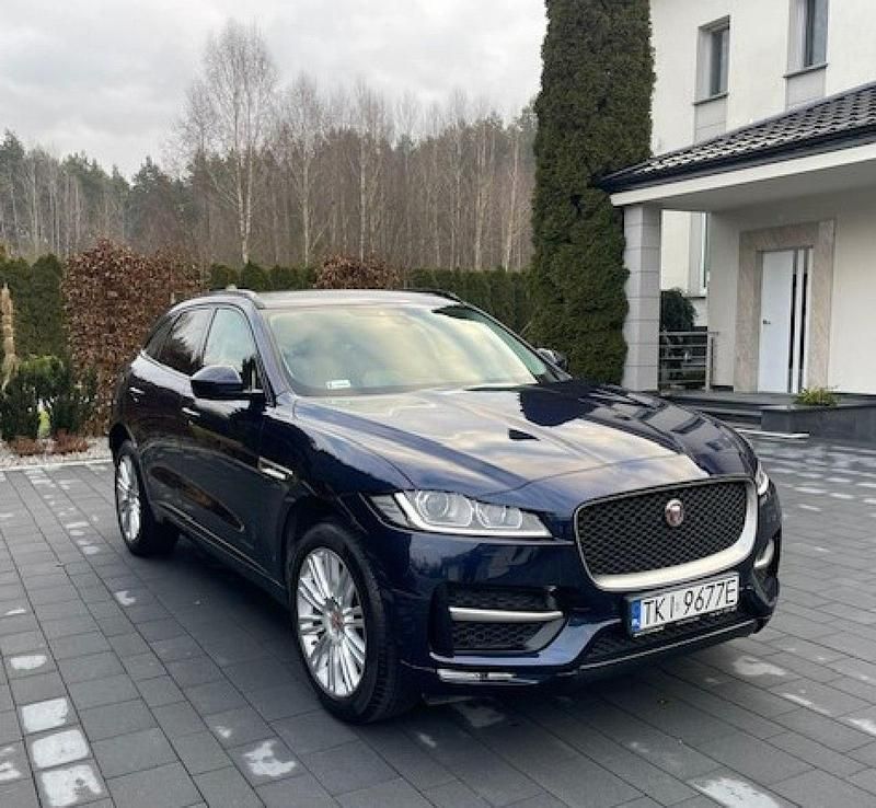 Granatowy Używany 2016 Jaguar F-Pace SUV | 89 700 zł (Dość drogi) - Obraz 1/4