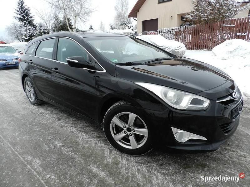 Używany Hyundai i40 2014 Czarny Kombi