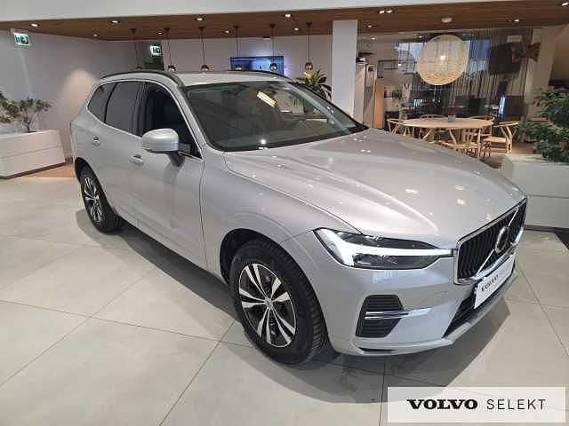 Używany Volvo XC60 197 KM (144 kW) 2022 Srebrny SUV