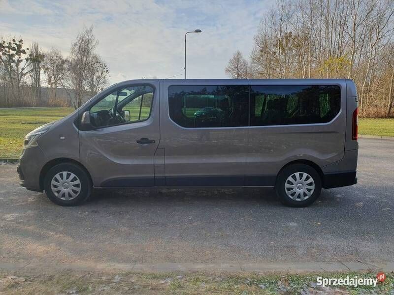 Używany 2020 Renault Trafic Van | 145 800 zł - Obraz 1/4