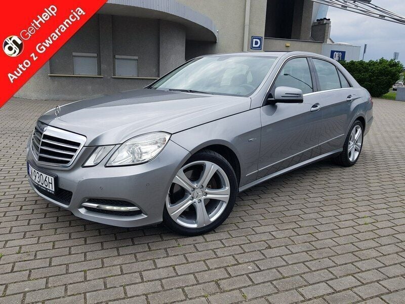 Szary Używany 2012 Mercedes E250 Avantgarde Sedan/Limuzyna | 49 900 zł - Obraz 1/4