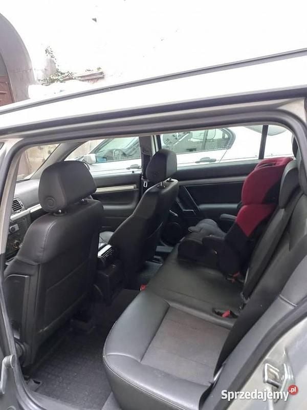 Używany Opel Vectra 2007 Srebrny Sedan/Limuzyna