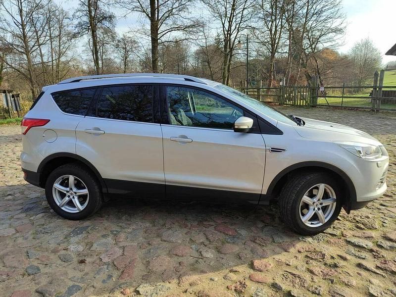 Używany Ford Kuga 2016 Srebrny SUV