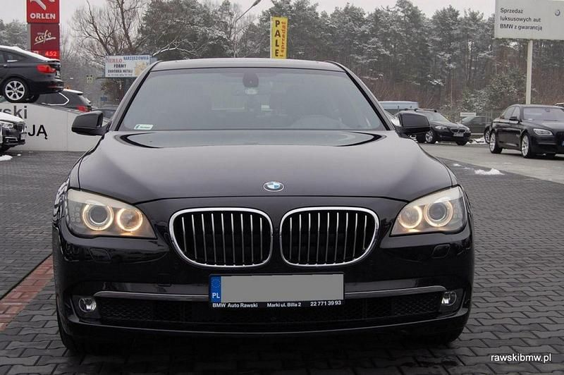 Używany BMW 730 245 KM (180 kW) 2012 Czarny (metalik) Sedan/Limuzyna