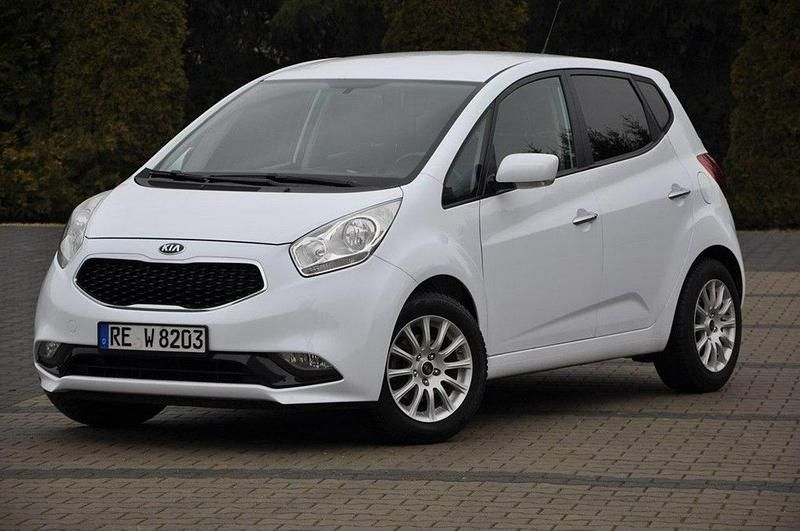 Używany Kia Venga 125 KM (91 kW) 2015 Biały Hatchback