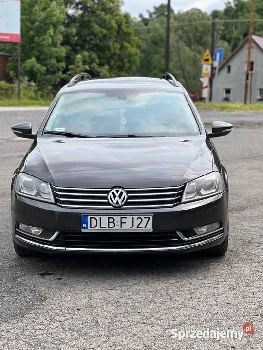Brązowy Używany 2011 VW Passat Kombi | 21 500 zł - Obraz 1/4