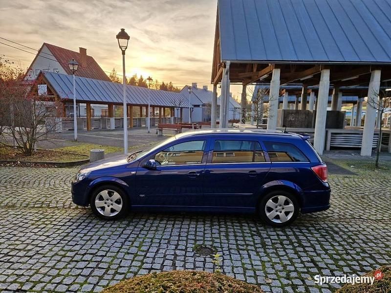 Niebieski Używany 2005 Opel Astra OPC Kombi | 9900 zł (Uczciwa cena) - Obraz 1/4