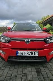 Używany Ssangyong (KGM) Tivoli Quartz 116 KM (85 kW) 2017 Czerwony SUV