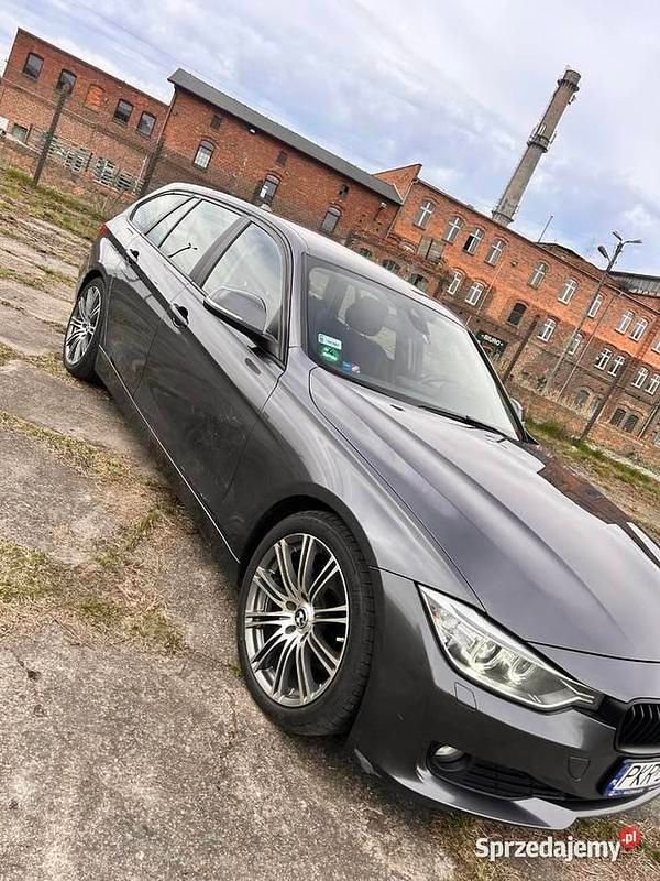 Używany 2013 BMW 320 | 38 000 zł - Obraz 1/4