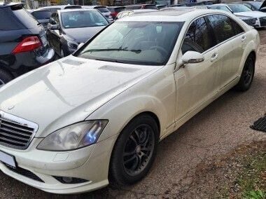 Biały Używany 2008 Mercedes S550 AMG Sedan/Limuzyna | 59 900 zł - Obraz 1/4