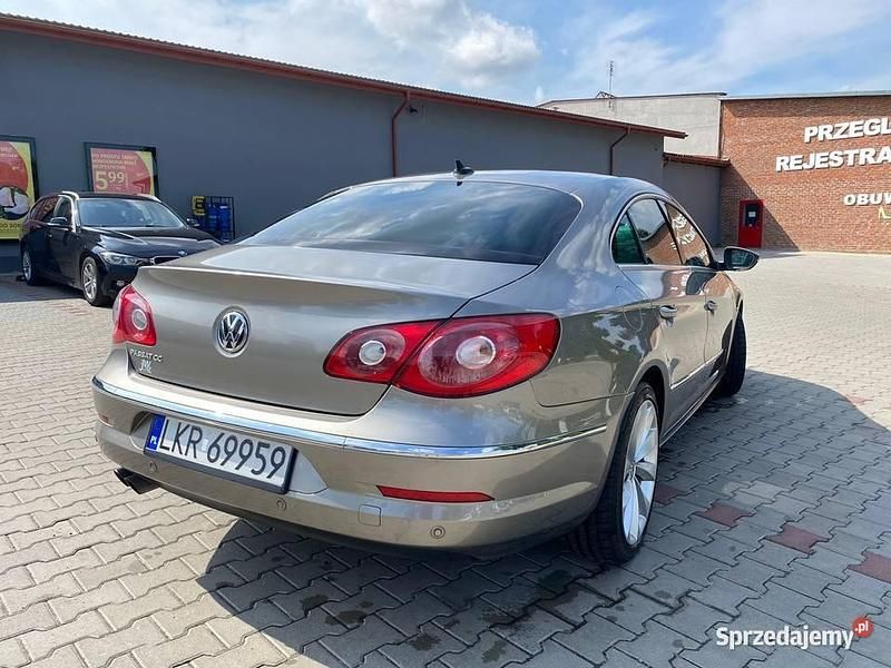 Używany VW Passat 2009 Beżowy Coupe
