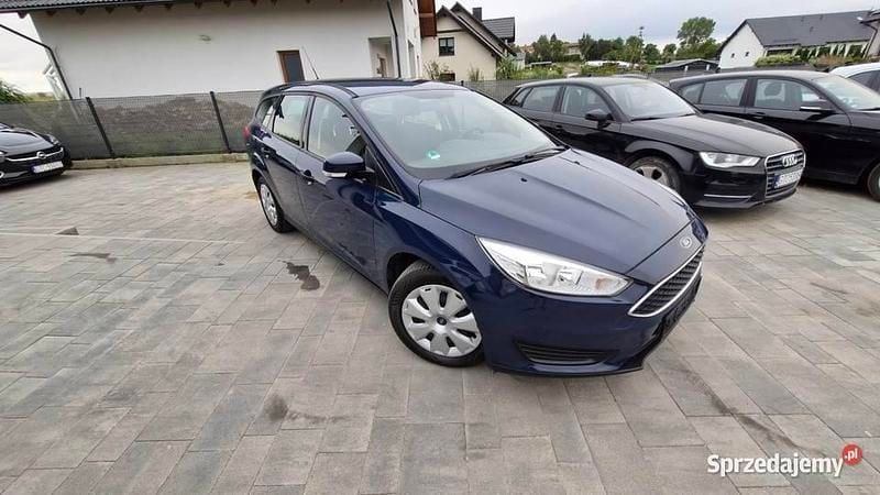 Granatowy Używany 2015 Ford Focus Kombi | 22 999 zł (Dobra cena) - Obraz 1/4