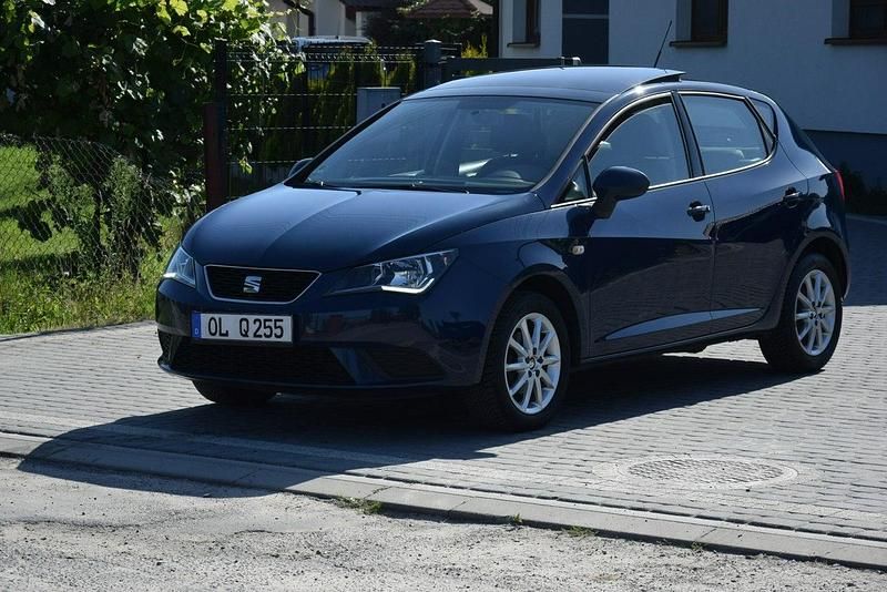 Niebieski Używany 2016 Seat Ibiza Hatchback | 29 900 zł (Uczciwa cena) - Obraz 1/4