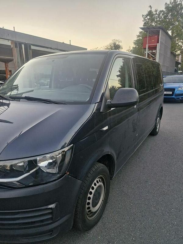 Czarny Używany 2017 VW T6 Van | 79 900 zł (Super Cena) - Obraz 1/4