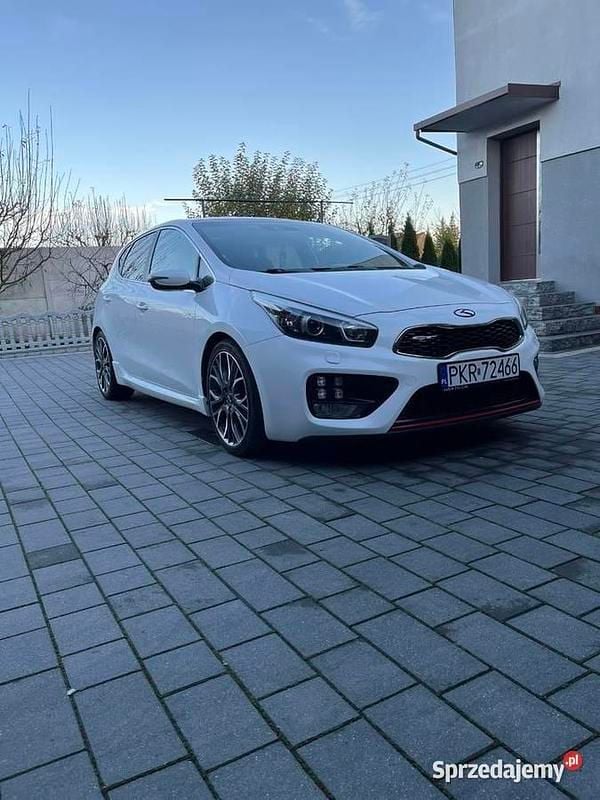 Używany Kia Ceed GT GT 2014 Biały Hatchback