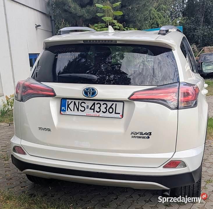 Używany Toyota RAV4 Hybrid 2016 Biały SUV