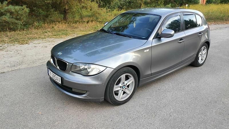 Używany BMW 116 122 KM (89 kW) 2010 Szary Hatchback