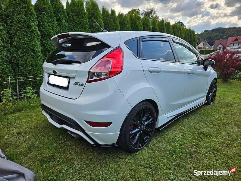 Biały Używany 2014 Ford Fiesta ST Hatchback | 32 999 zł (Dobra cena) - Obraz 1/4