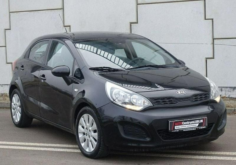 Używany Kia Rio 110 KM (80 kW) 2011 Inny kolor Hatchback