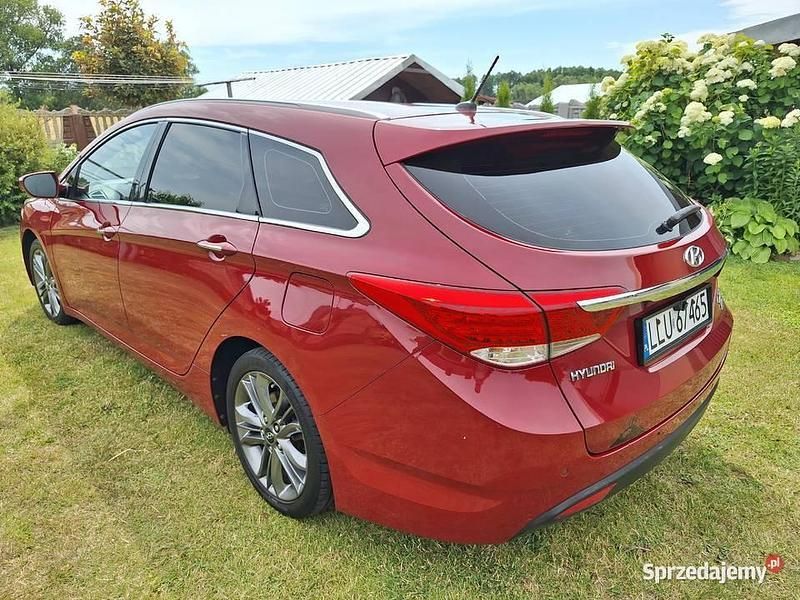 Używany Hyundai i40 2013 Czerwony Kombi