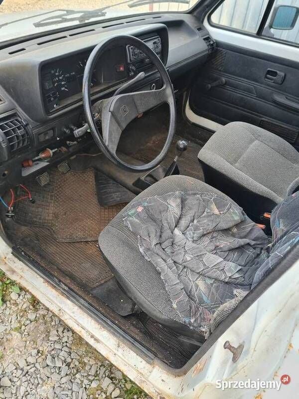 Używany 1987 VW Caddy Minivan | 9500 zł - Obraz 1/4