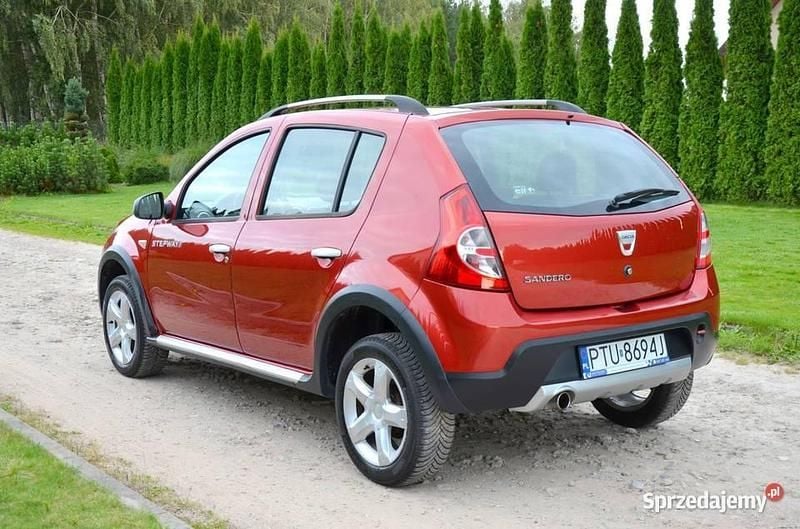 Czerwony Używany 2012 Dacia Sandero Stepway Hatchback | 17 900 zł (Uczciwa cena) - Obraz 1/4