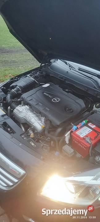 Używany Opel Insignia 2009 Czarny Sedan/Limuzyna