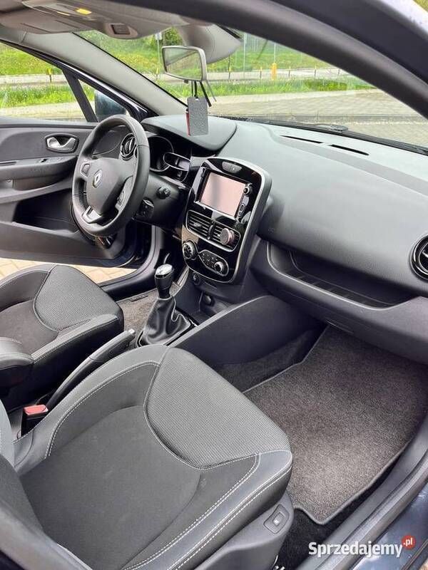 Grafitowy Używany 2017 Renault Clio IV Hatchback | 39 900 zł (Dość drogi) - Obraz 1/4