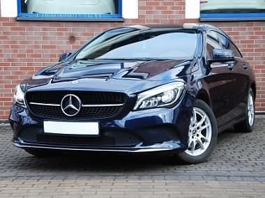 Używany Mercedes A180 Edition 122 KM (89 kW) 2017 Niebieski Kombi