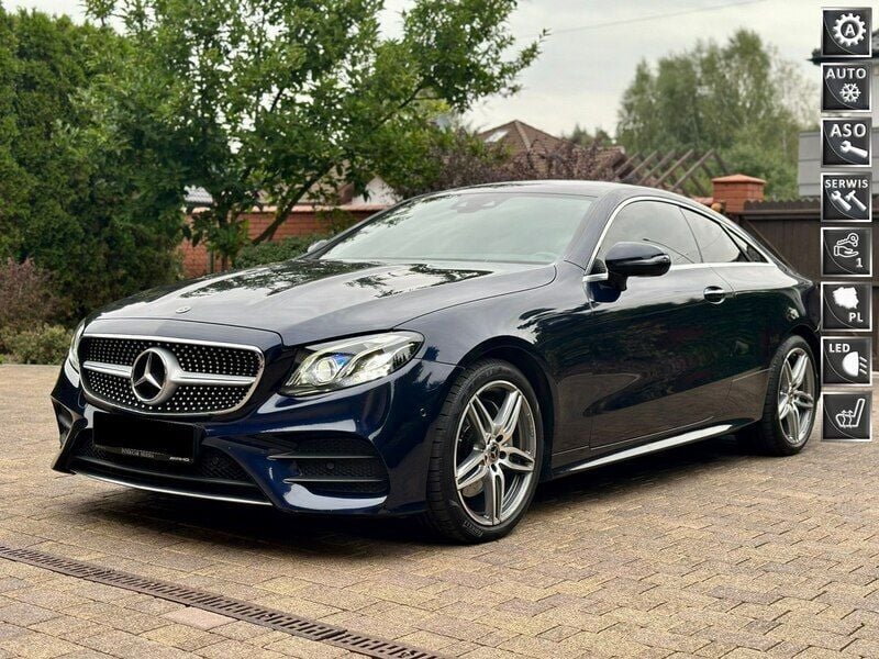 Niebieski ciemny Używany 2017 Mercedes E220 Coupe | 135 000 zł - Obraz 1/4