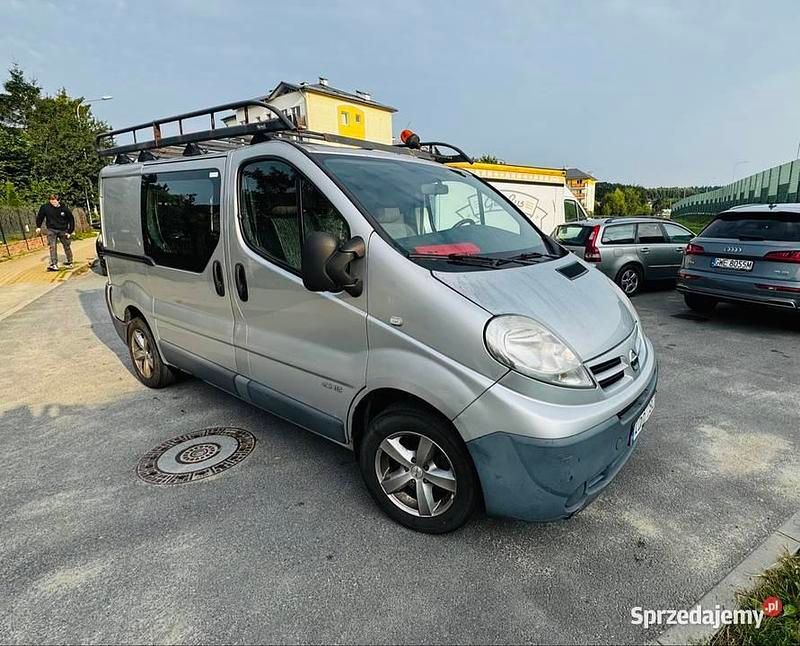 Srebrny Używany 2007 Nissan Primastar Minivan | 9500 zł - Obraz 1/4