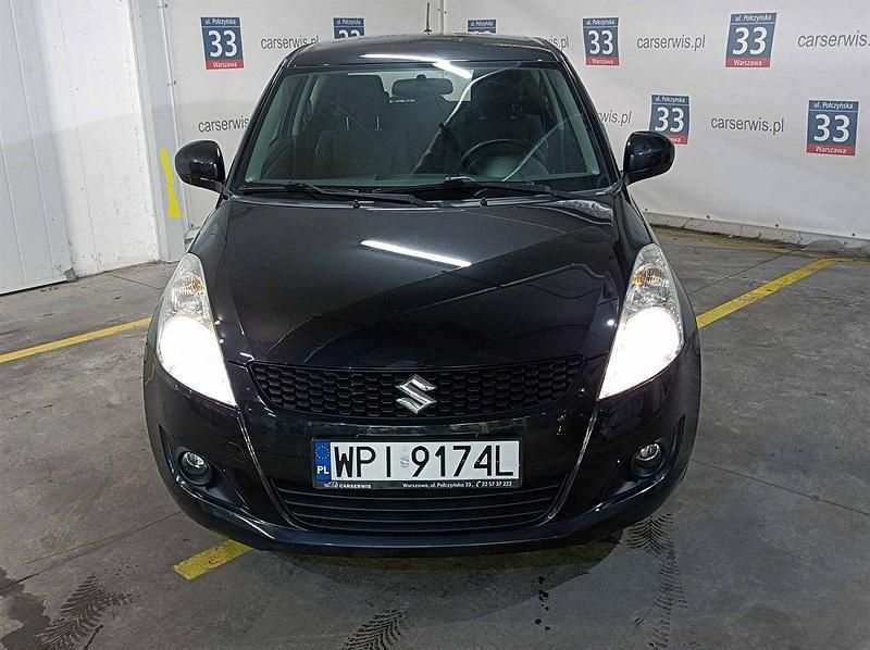 Używany Suzuki Swift 94 KM (69 kW) 2012 Czarny Hatchback