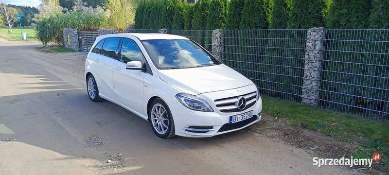 Używany 2012 Mercedes A180 | 40 500 zł - Obraz 1/4