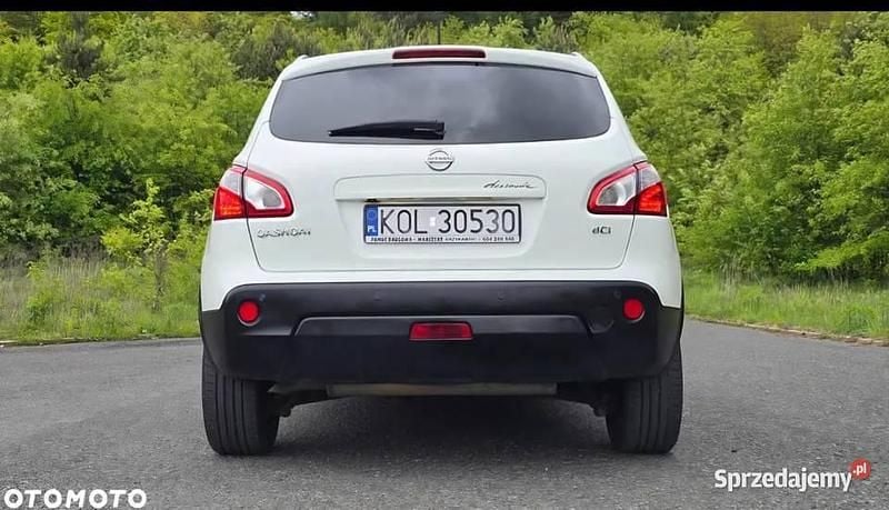 Biały Używany 2012 Nissan Qashqai 360º SUV | 26 500 zł (Uczciwa cena) - Obraz 1/4