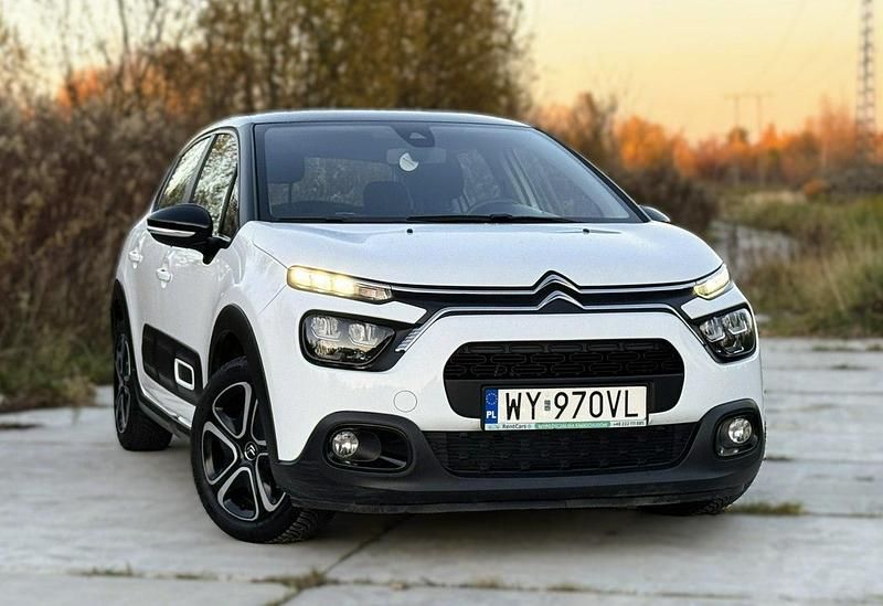 Używany Citroën C3 PureTech 83 KM (61 kW) 2022 Biały (metalik) Hatchback