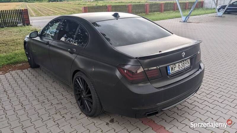 Używany BMW 740 2014 Czarny Sedan/Limuzyna