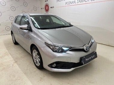 Srebrny Używany 2018 Toyota Auris Hybrid Premium Hatchback | 54 900 zł (Uczciwa cena) - Obraz 1/4