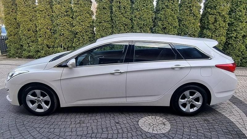Używany Hyundai i40 136 KM (100 kW) 2014 Biały Kombi