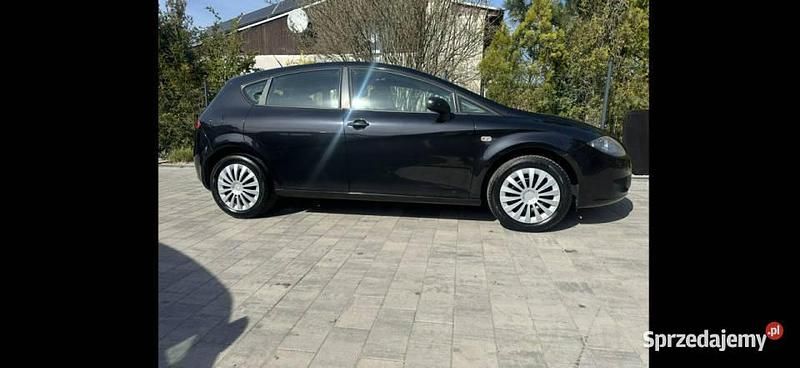 Czarny Używany 2008 Seat Leon Sedan/Limuzyna | 14 900 zł (Uczciwa cena) - Obraz 1/4